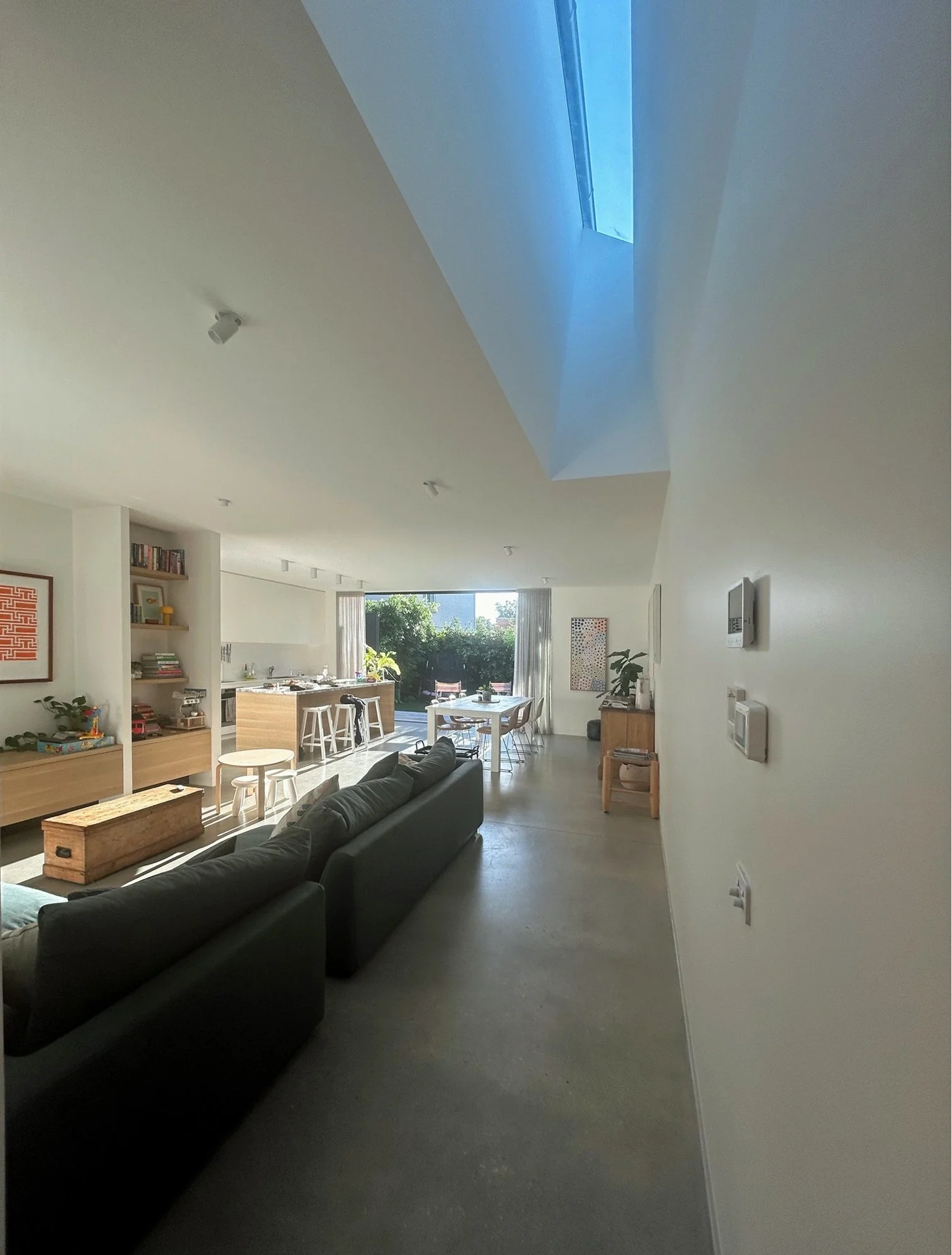 modern-house-renovation-period-style-st-kilda-east-melbourne-saaj-design-architecture-interior-living-skylight.jpg