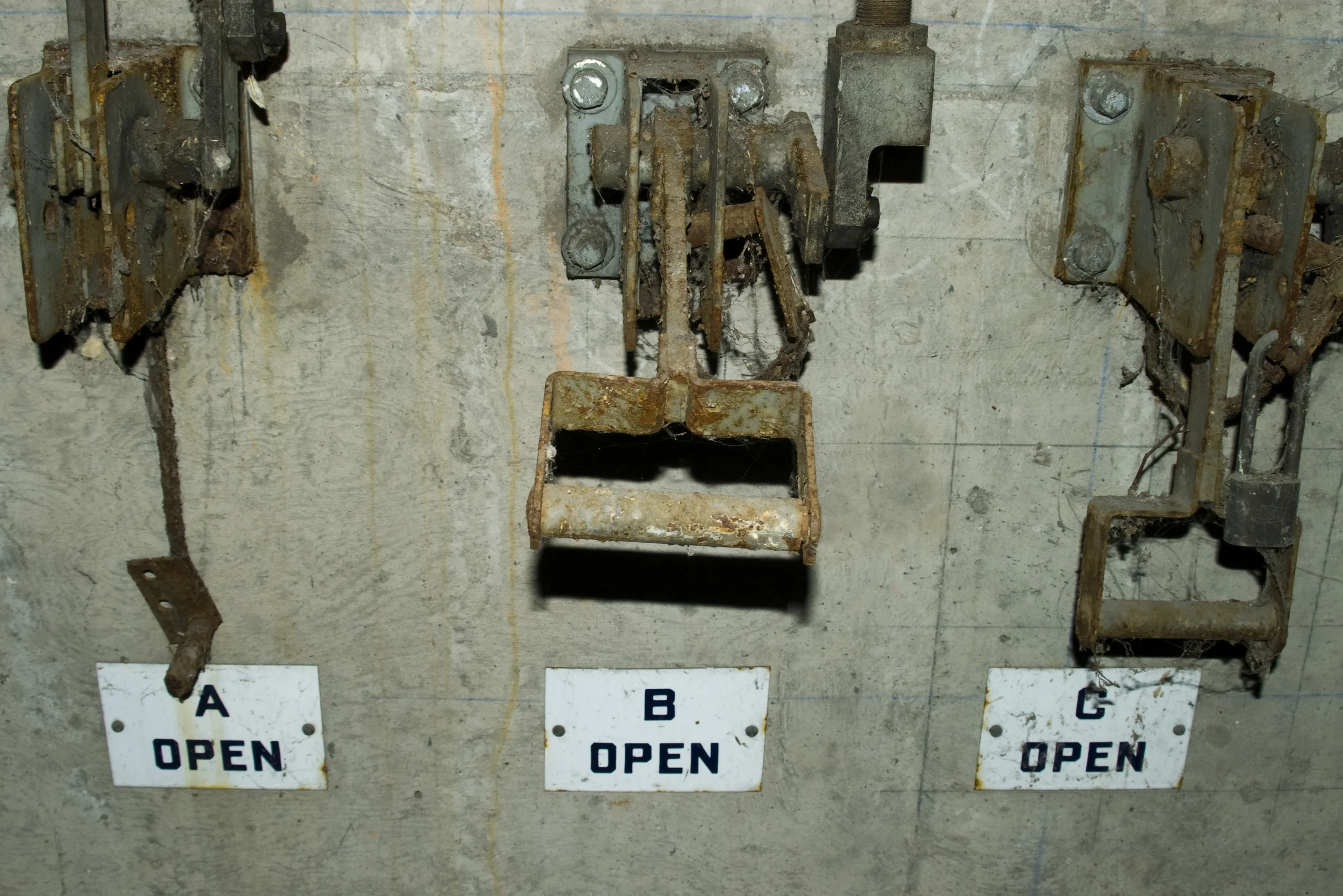 2015-12-21 CTA Building UrbEx_0046.jpg