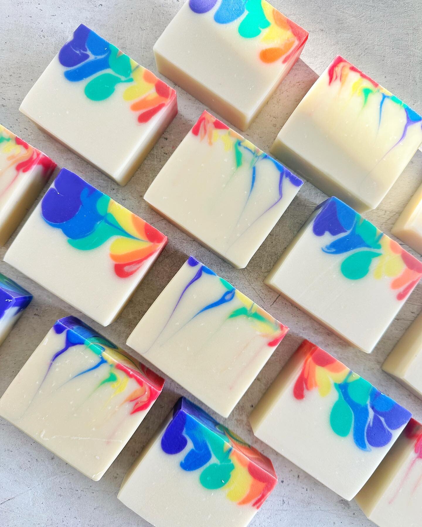 🌈𝙋𝙧𝙞𝙙𝙚 𝙈𝙤𝙣𝙩𝙝 𝙞𝙨 𝙖𝙧𝙤𝙪𝙣𝙙 𝙩𝙝𝙚 𝙘𝙤𝙧𝙣𝙚𝙧🌈

❤️ ALL pride soaps will be listed today and there are very limited quantities 🤗 when I&rsquo;m sold out I&rsquo;m OUT ✌🏼

🧡 𝑩𝒐𝒓𝒏 𝒕𝒉𝒊𝒔 𝑾𝒂𝒚 is scented with notes of juicy bl