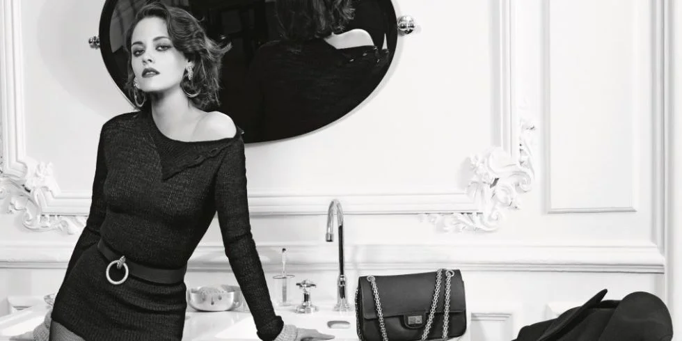 landscape-1460138833-hbz-kstew-chanel-index.jpg