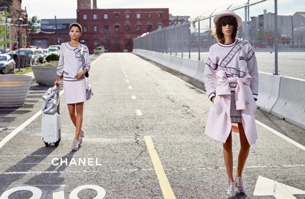 chanels-spring-summer-2016-ads-shot-by-karl-lagerfeld-in-brooklyn.jpg