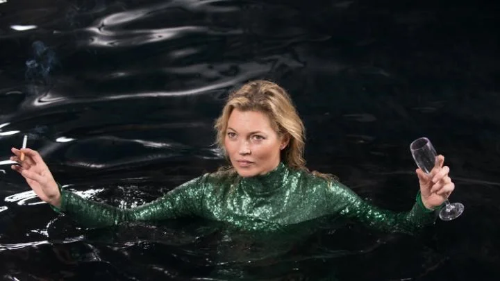 Model Cameos in Absolutely Fabulous: The Movie 🍸