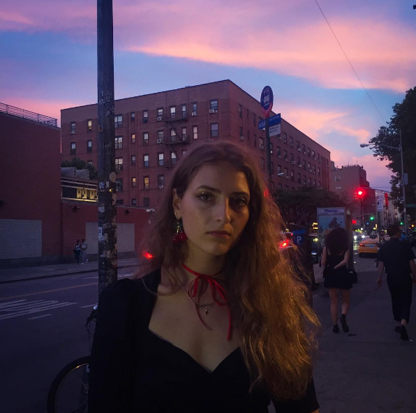 Hot child in the city 🍒