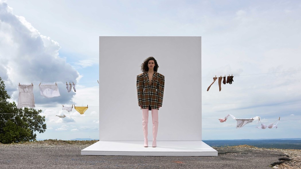 Jacquemus FW16 Lookbook π DNAMAG.co
