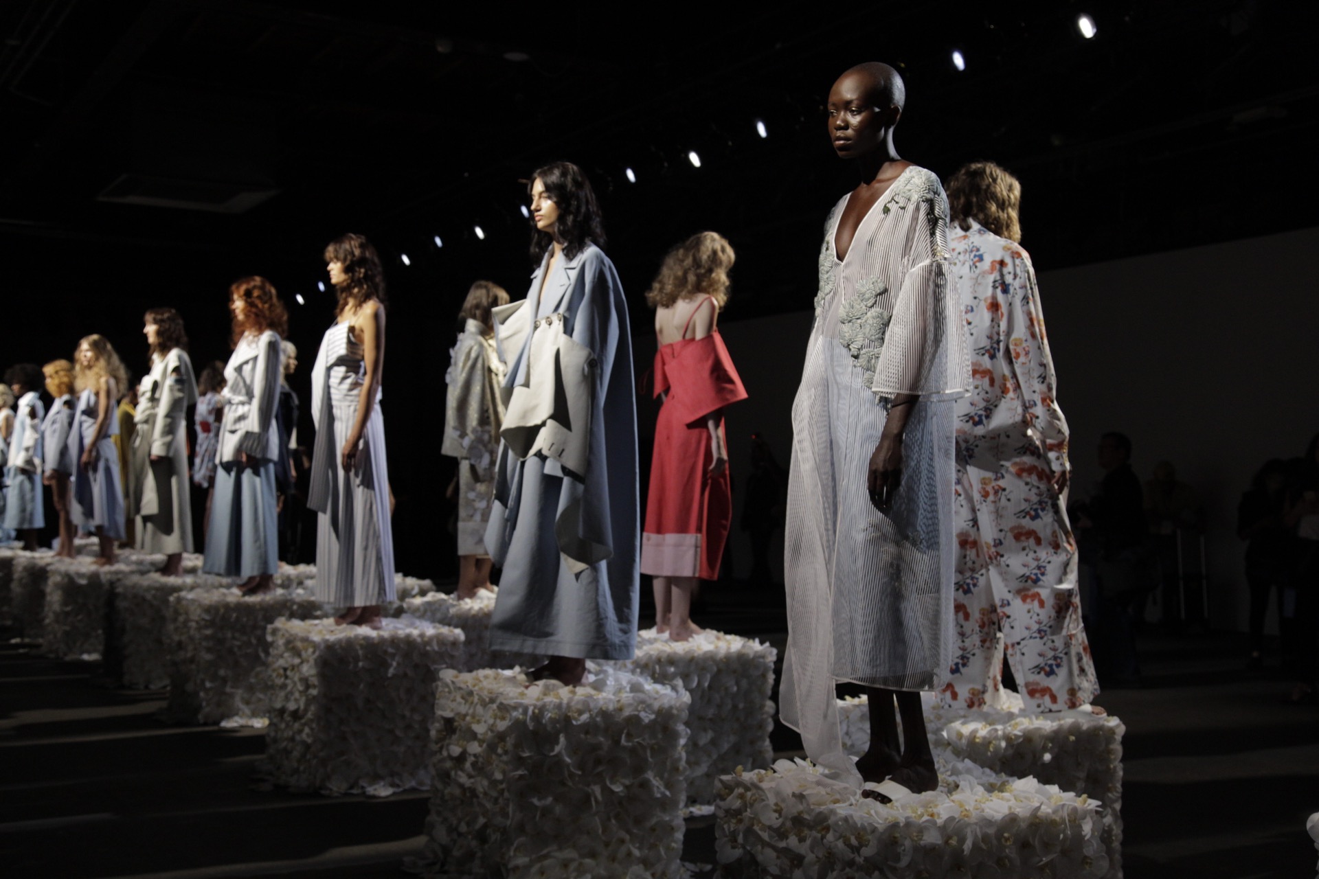 NYFW Claudia Li SS17 via DNAMAG