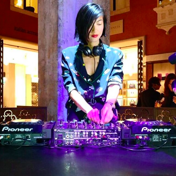 MIMI XU / DJ