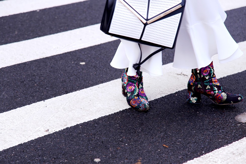 NYFW FW17 Streetstyle Happens via DNAMAG