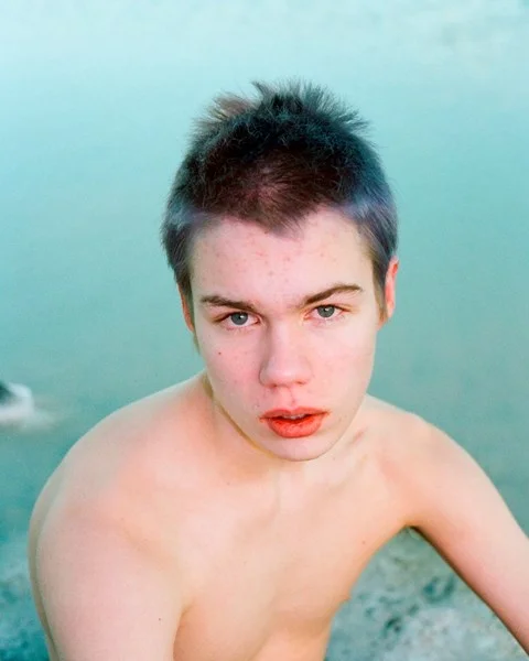 Girl to Know; photographer Grace Ahlbom via DNAMAG