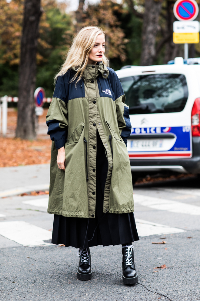 Paris Fashion Week streetstyle happened ss18 / ph: Sandra Semburg