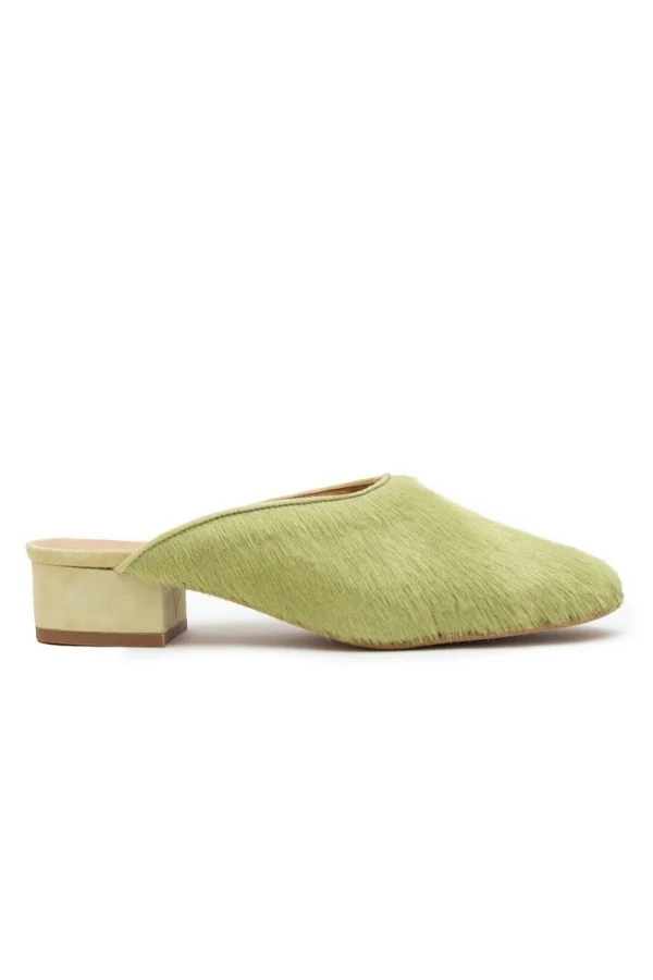 How to style pastel into your wardrobe ...via DNAMAG