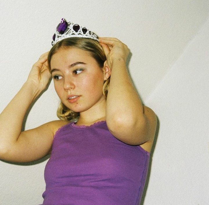 Girl To Know: Mimi Bay 