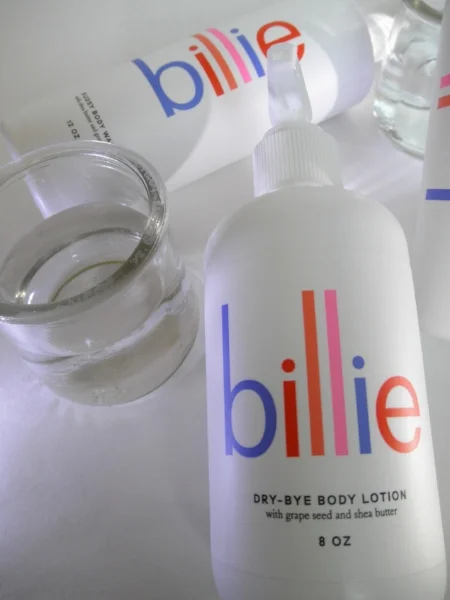Read our beauty review of Billie Subscription Box via  DNAMAG