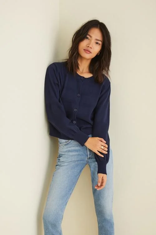 Sabrina cardigan by Amour Vert 