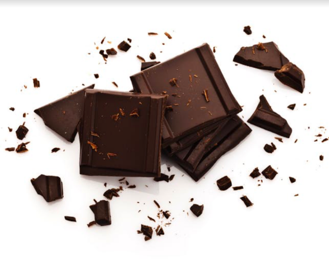 5 good foods to eat for beautiful skin  //  DNAMAG