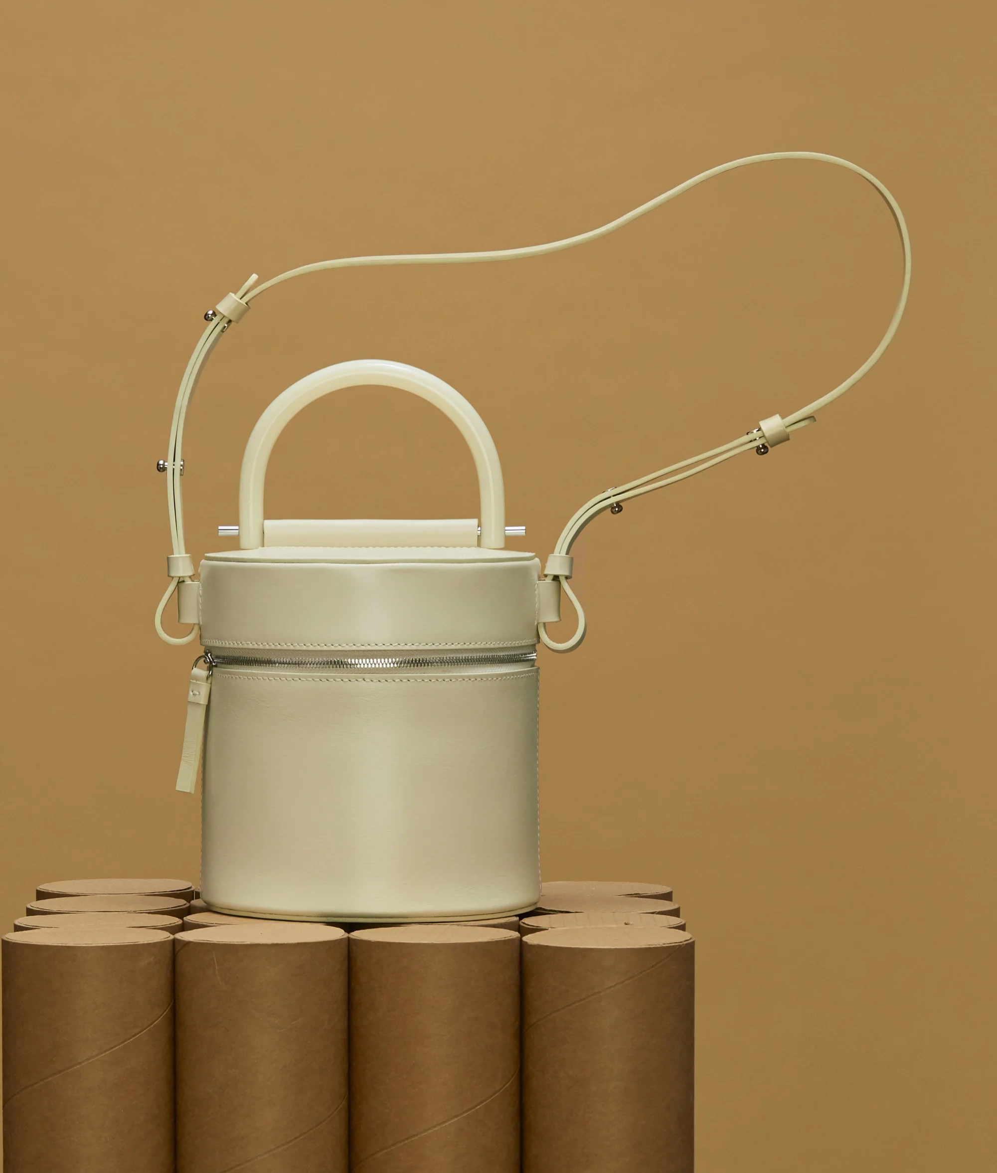Building Block drum bag in bone