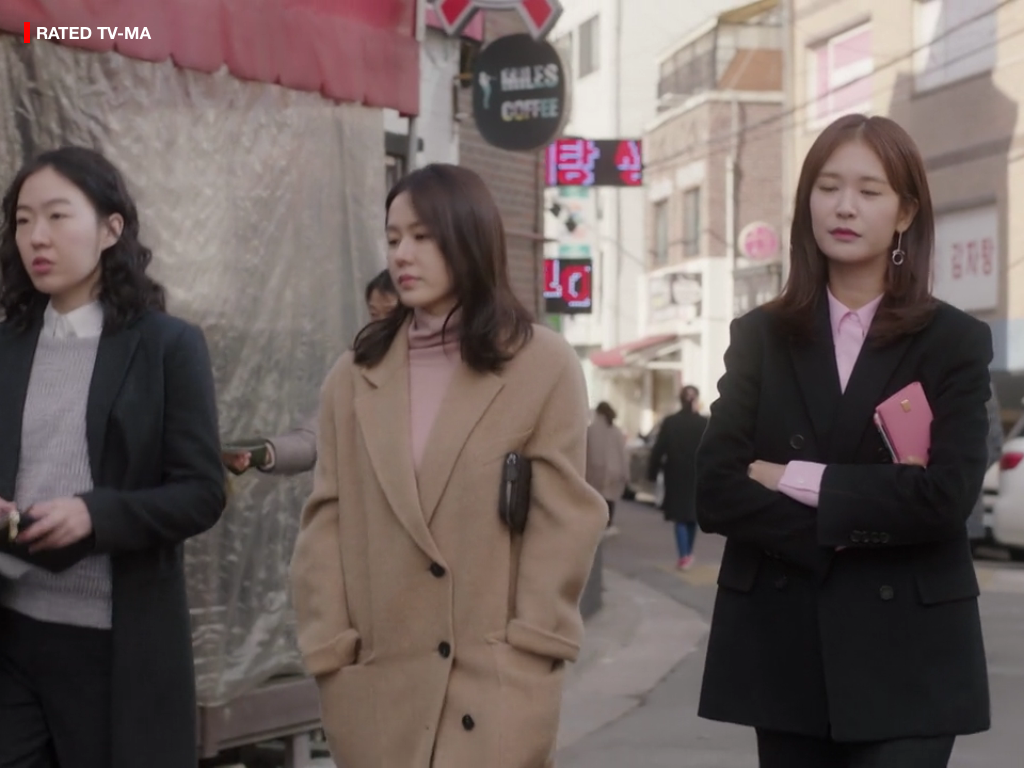 The fashion of K-Drama 'Something In the Rain' via DNAMAG