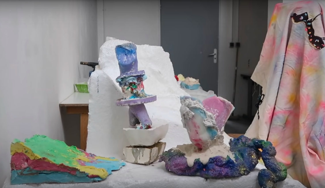 Watch These Vlogs on the the Life of Art Students 