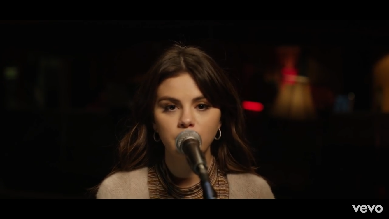 Watch Selena Gomez Sing "Rare" Live 