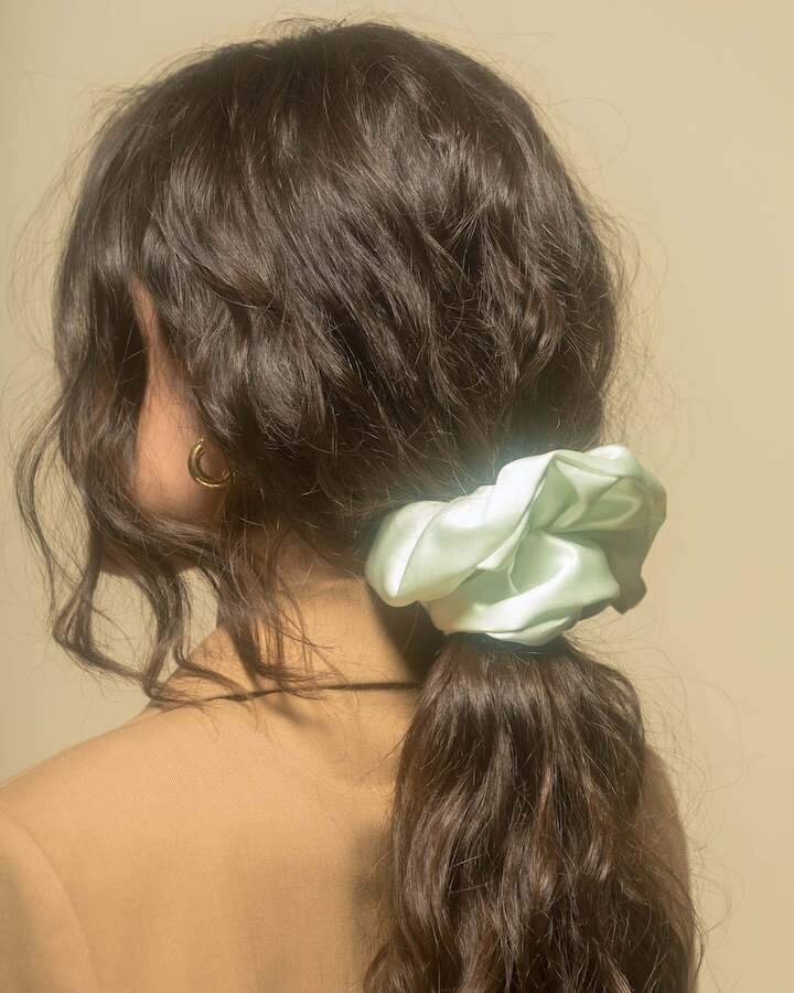 Crown Affair - the scrunchie no 002