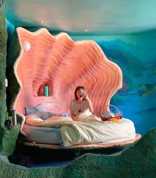 @aprettycoolhoteltour