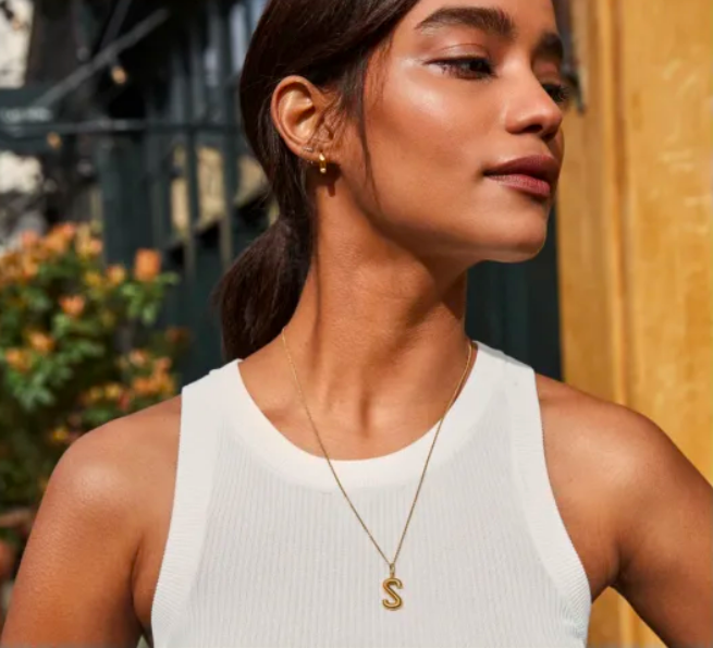 Work It: Mejuri Hiring Art Director (NYC)