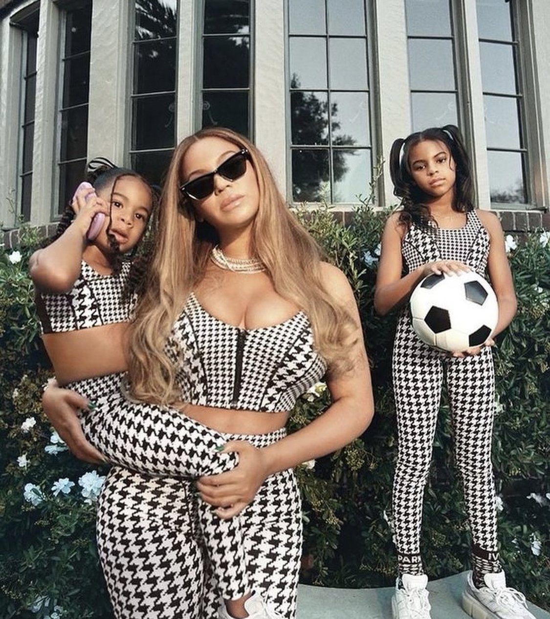 Favorite 5 Instagrams of the Week 🕶