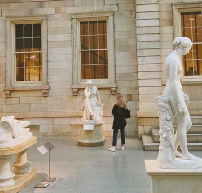 The Met is Hiring Senior Digital Producer and Editor (NYC) 