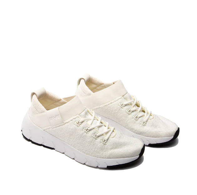 AVRE - momentum white and gray sneakers