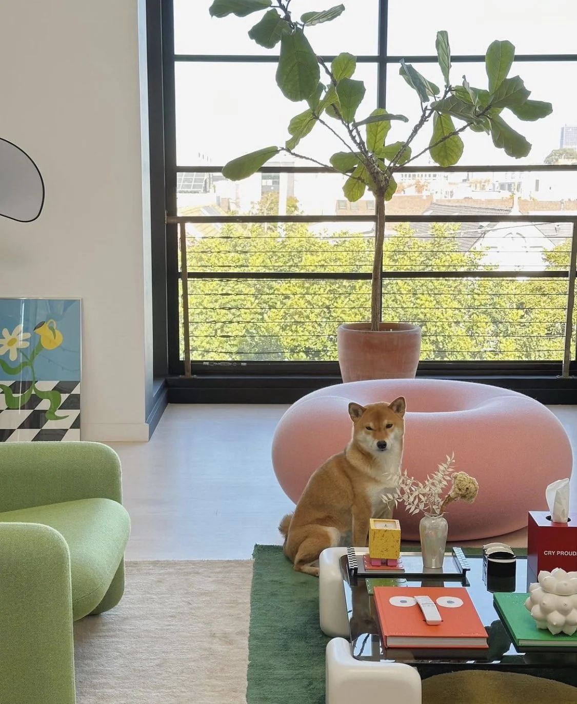 Favorite 5 Instagrams of the Week: Modern Homes 🛋