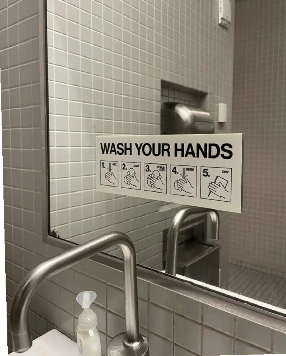 @WHYITOOKSOLONGINTHEBATHROOM