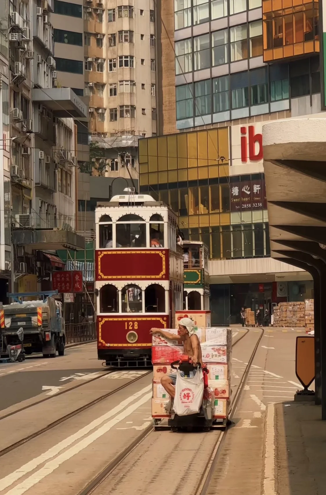 Favorite 5 Instagrams: City Life