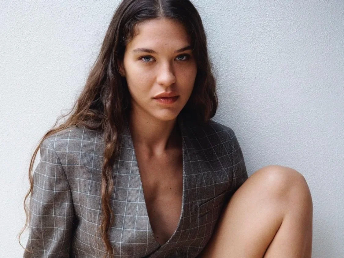 Work It: Saks is Hiring a Junior Photographer for RTW (NYC)