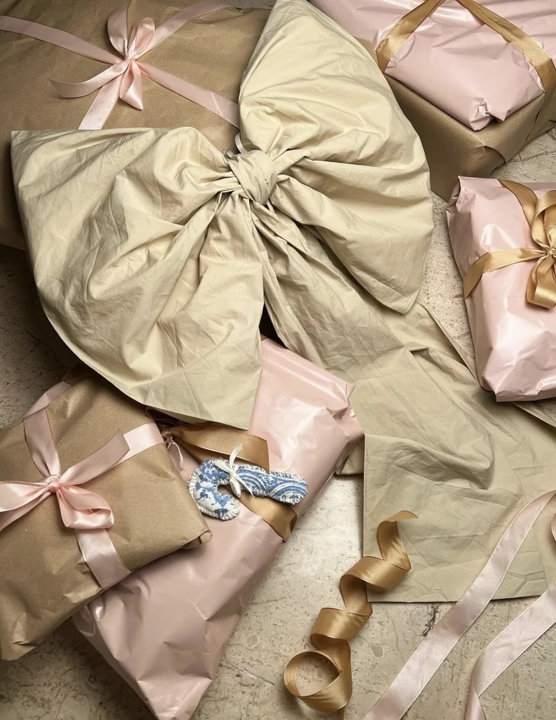 Favorite 5 Instagrams: Put a Bow On It 🎀