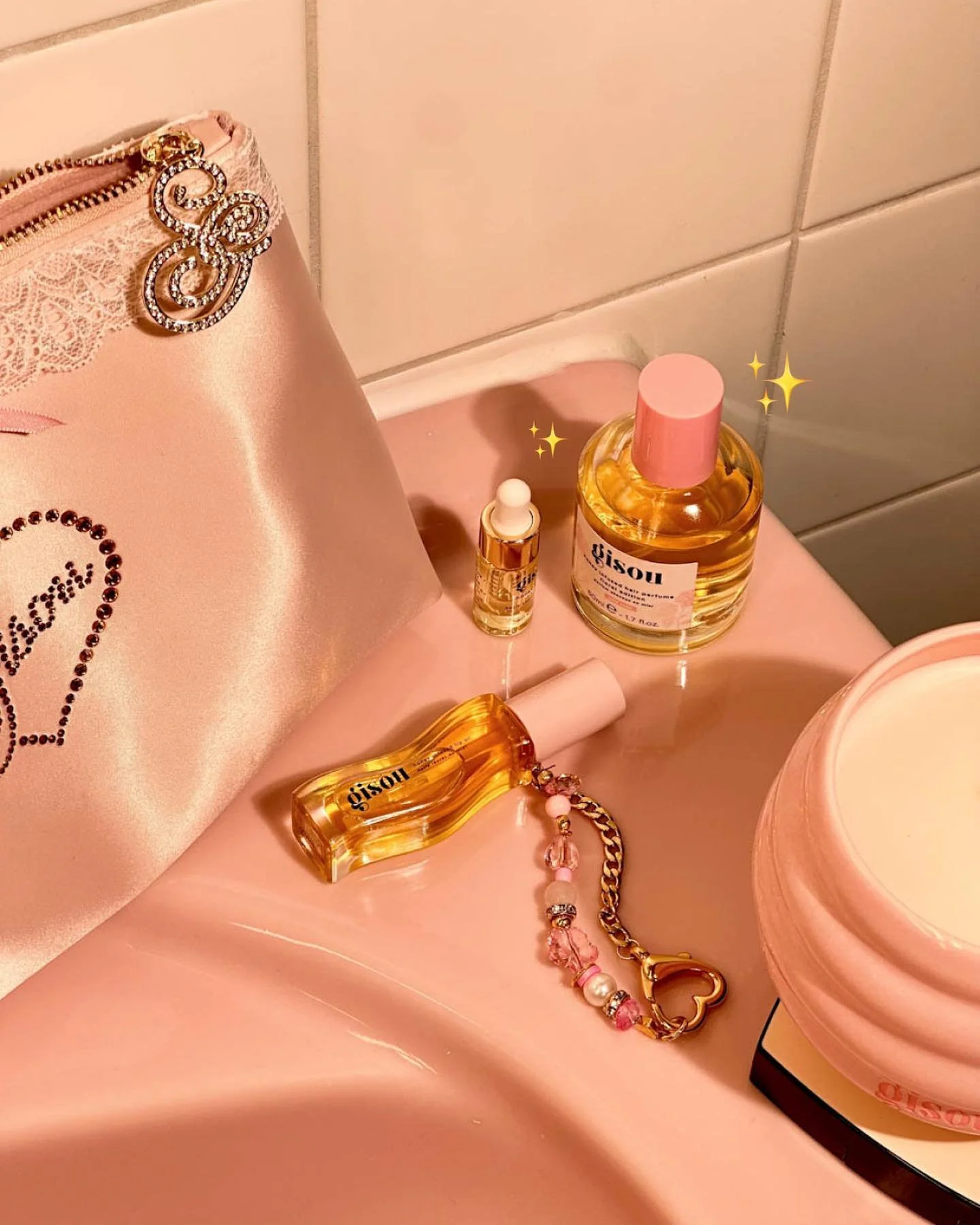 Gisou Haircare is Hiring a Senior Digital Designer (Amsterdam)