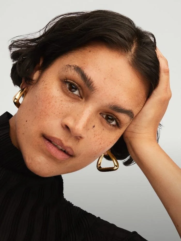Mejuri is Hiring a Fashion Director (NYC / Hybrid)