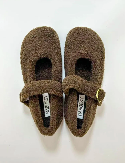 Raboesy faux fur mary jane flats 