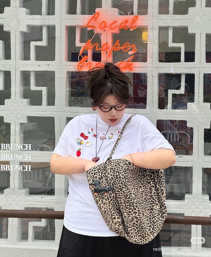 Graphic Tees 