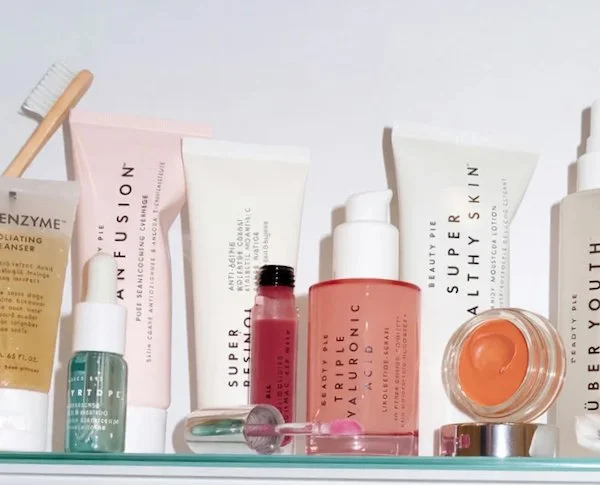 Beauty Pie is Hiring a Social Art Director (London, UK)