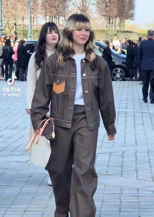 Paris Fashion Week street style