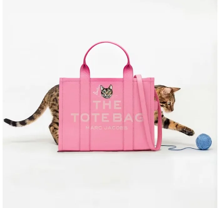 Marc Jacobs the tote bag