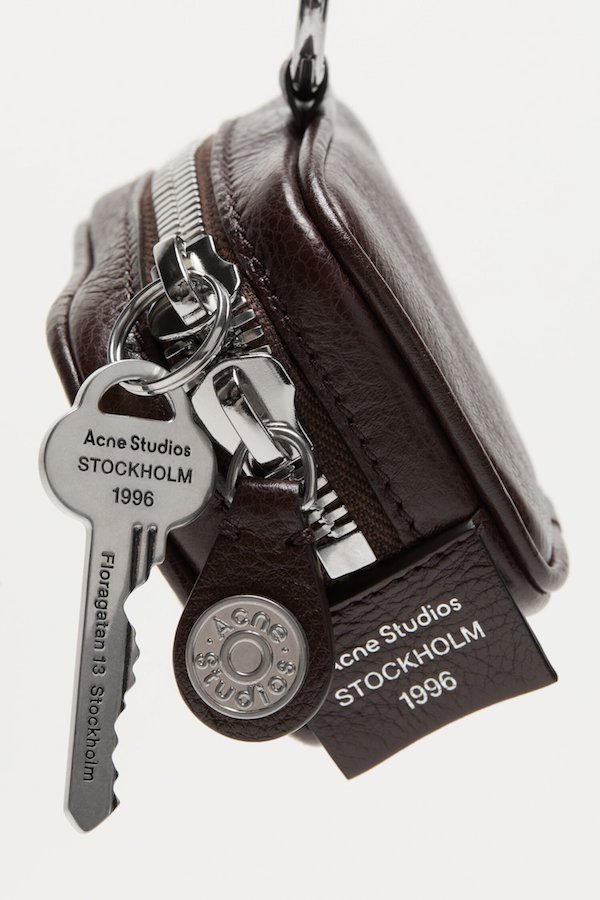 Acne Studios camero clip