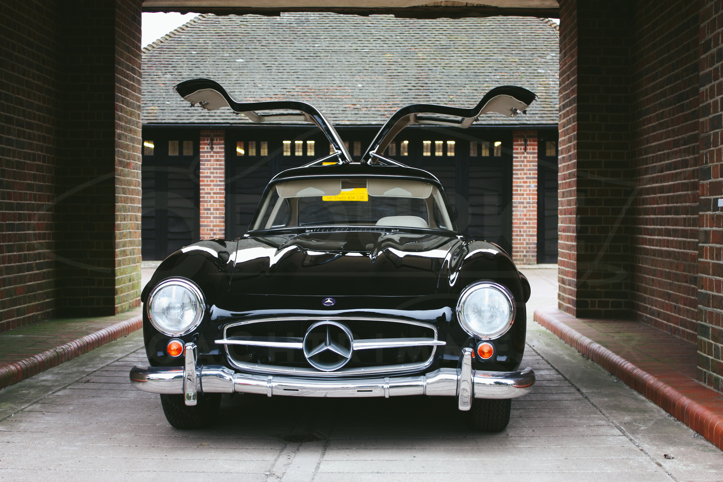 o-rourke-coachtrimmers-mercedes-gullwing-300-sl-1-0-2.jpg