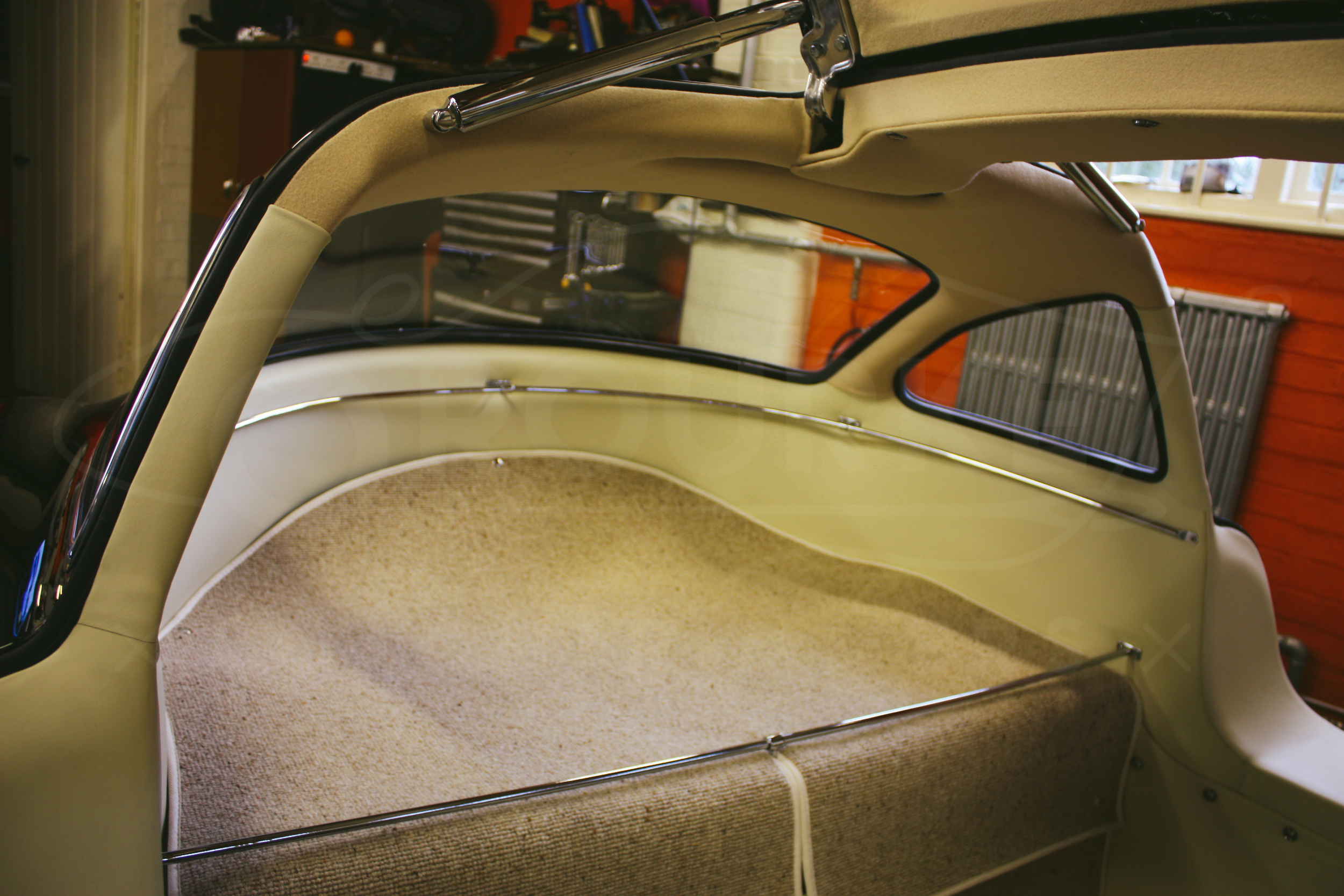 o-rourke-coachtrimmers-mercedes-gullwing-300-sl-1-0-8.jpg