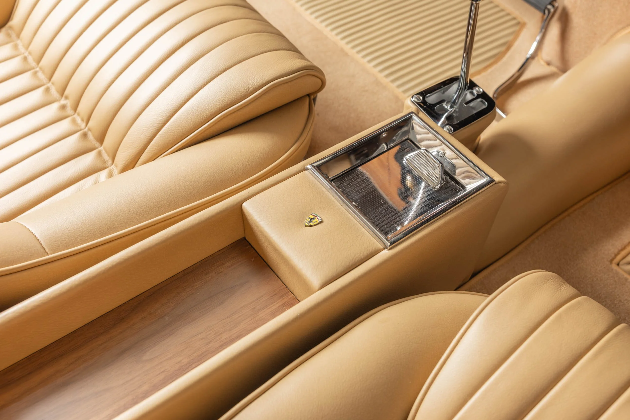 275 GTB-12.jpg