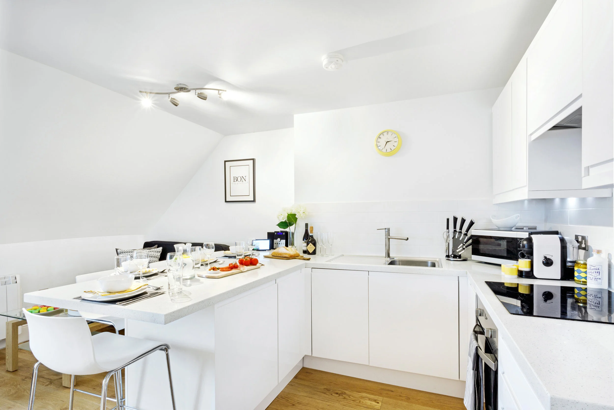 Kitchen a.jpg