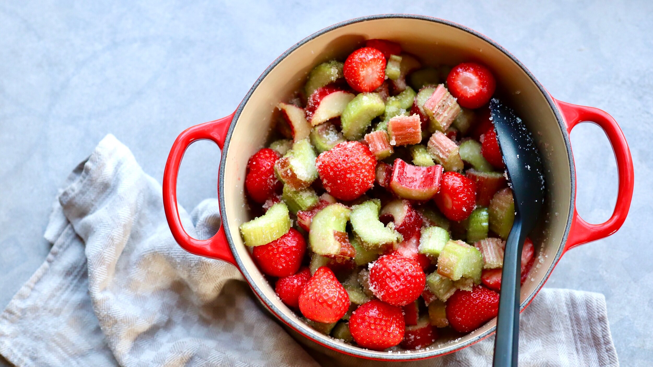 ルバーブといちごのジャム プラントベースシェフ Meguminachev