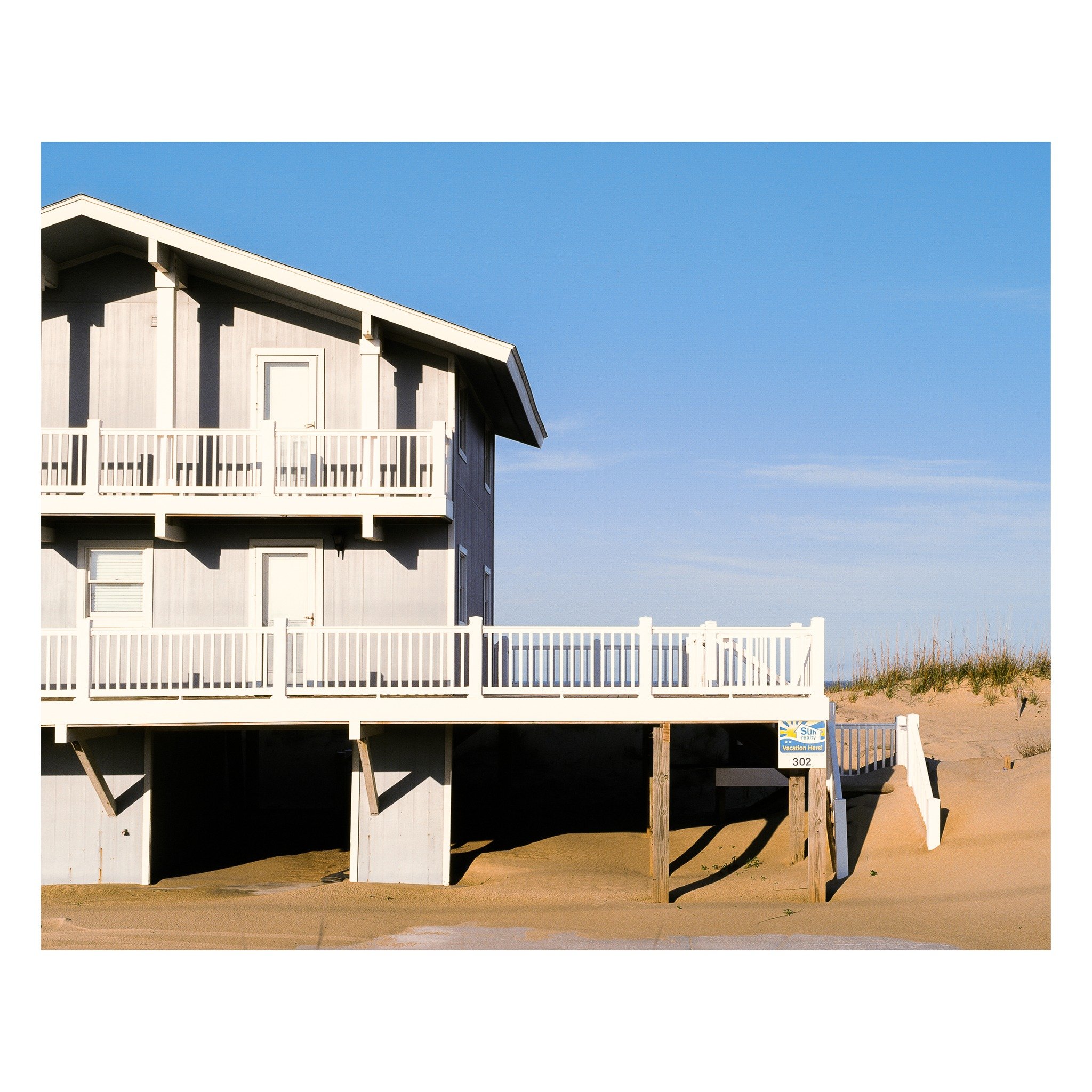 OBX architecture.

#pentax67 #ektachrome100 #thefindlab #madewithkodak #e100 #theanalogclub #analogvibes #slidefilm #mediumformatfilm #obxonfilm #filmisnotdead #6x7film