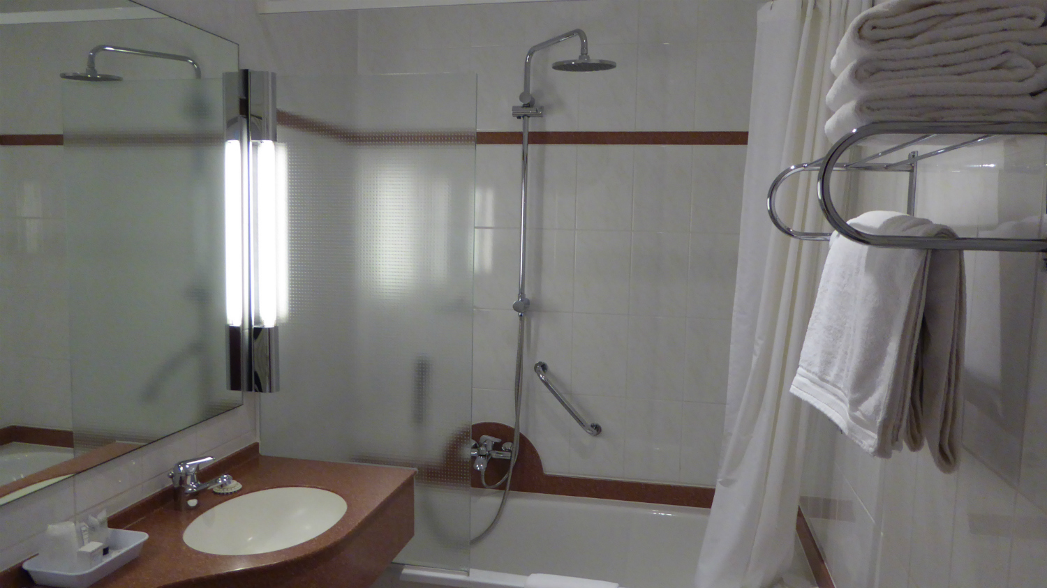 P1020786A.jpg