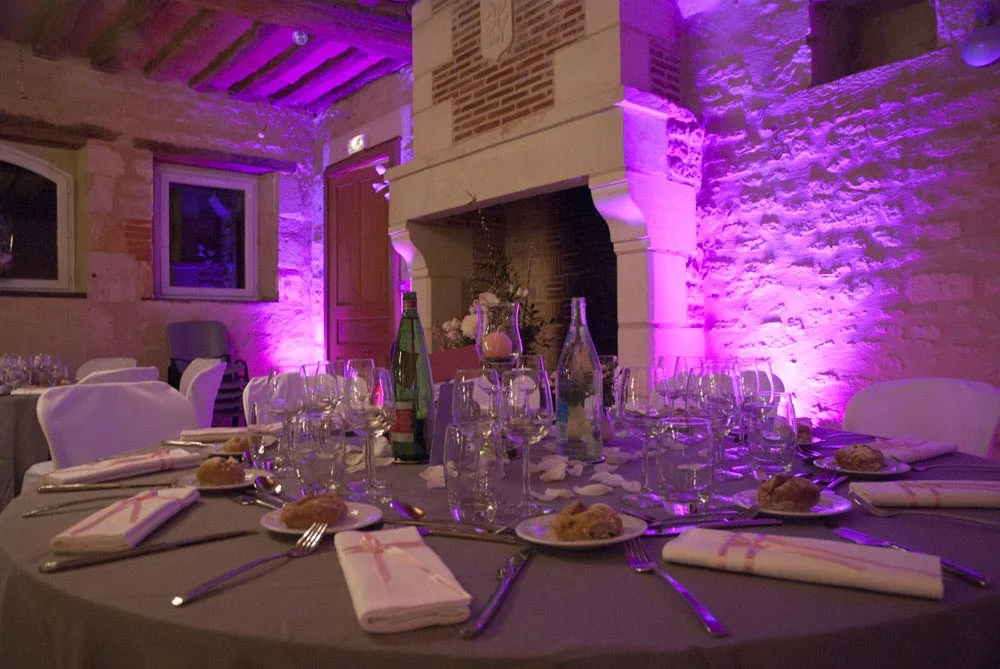 Une table dressée - Domaine de la Tour