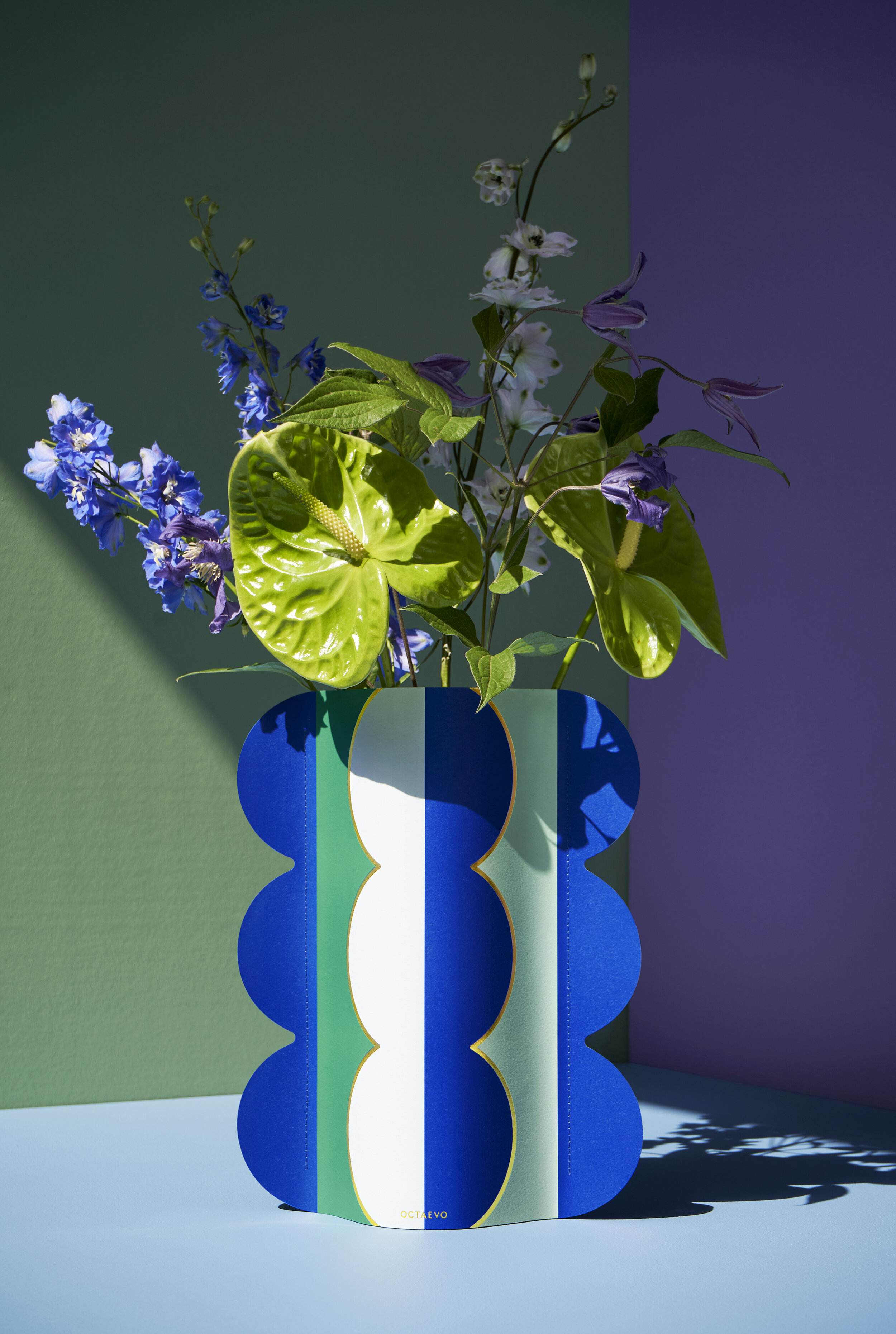 Octaevo_PaperVase_Riviera_Wave_01.jpg